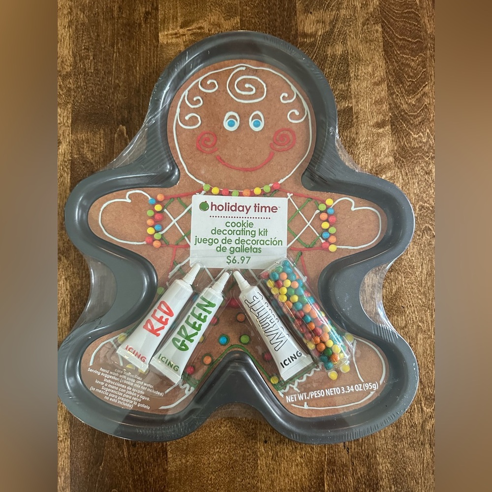 Gingerbread Cookie Decorating Kit